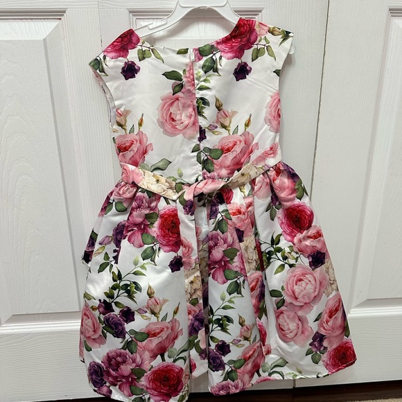 Dress - Picture 4 of 4